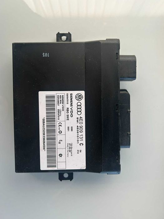 компютър модул Key lets go Audi A8 модел  2002-2009 г. #037S.