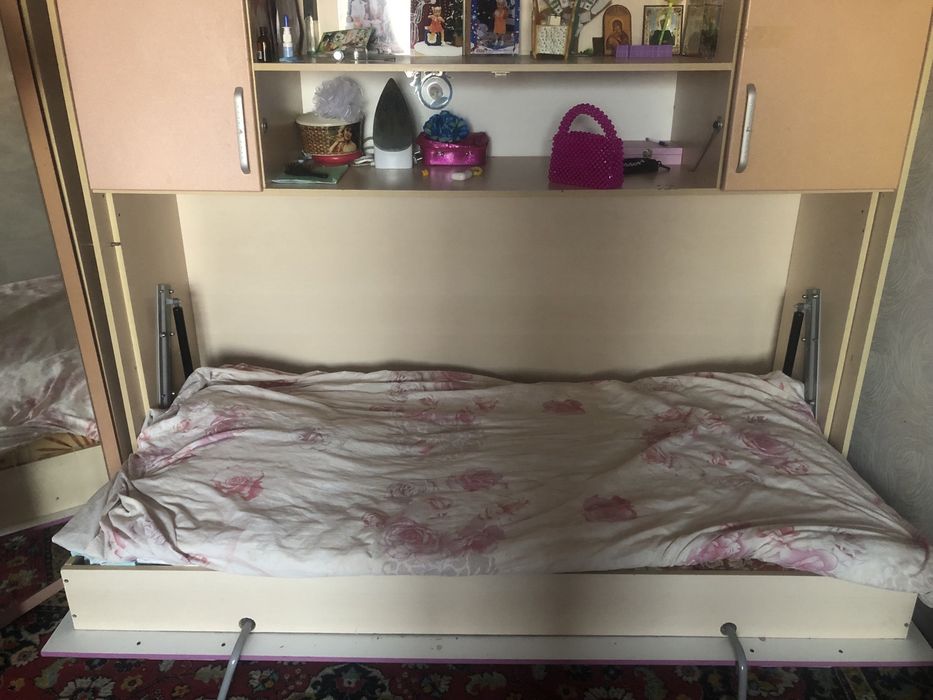 Продам шкафы , шкаф с кроватью
