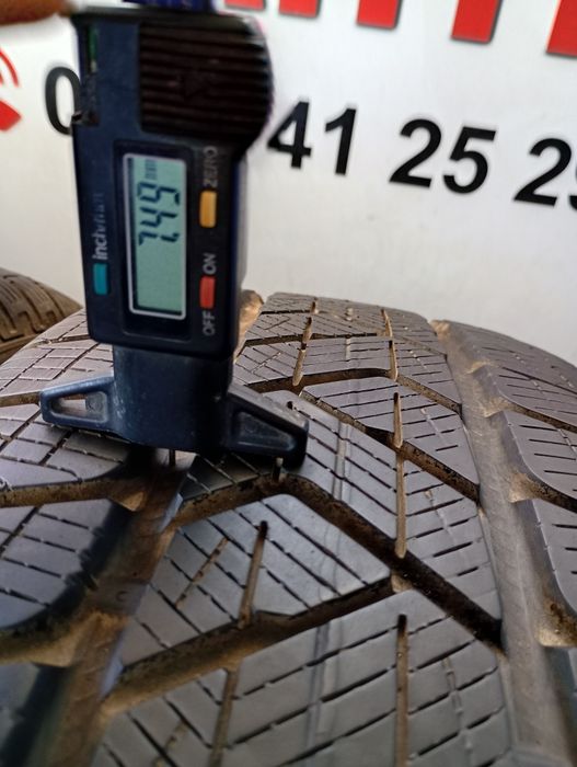 Почти нови 4бр.225/55/19 Pirelli dot3922