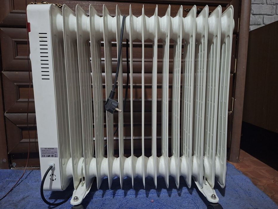 Масляный обогреватель 2500W (с тепловентилятором), 11 секций