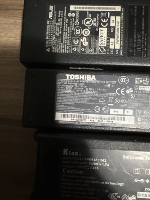 Sursa Alimentator Incarcator Laptop Asus Toshiba Fujitsu MSI
