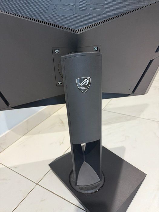 Monitor ASUS ROG SWIFT PG279Q. 2K,165hz, 	G-SYNC