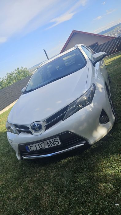TOYOTA Auris 2013 — imagine 2