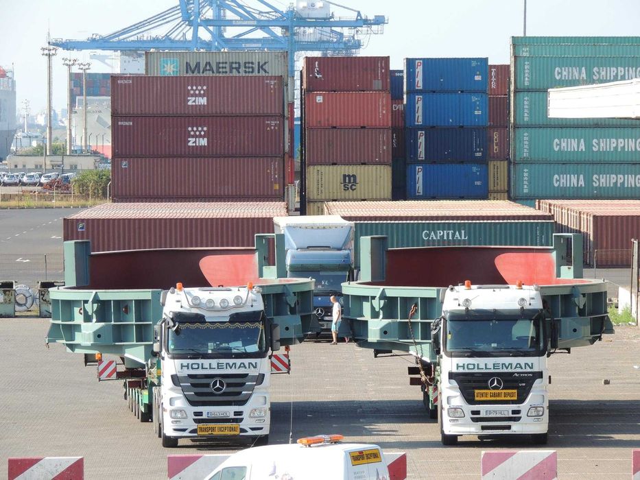 Transport agabaritic project cargo intern si Europa