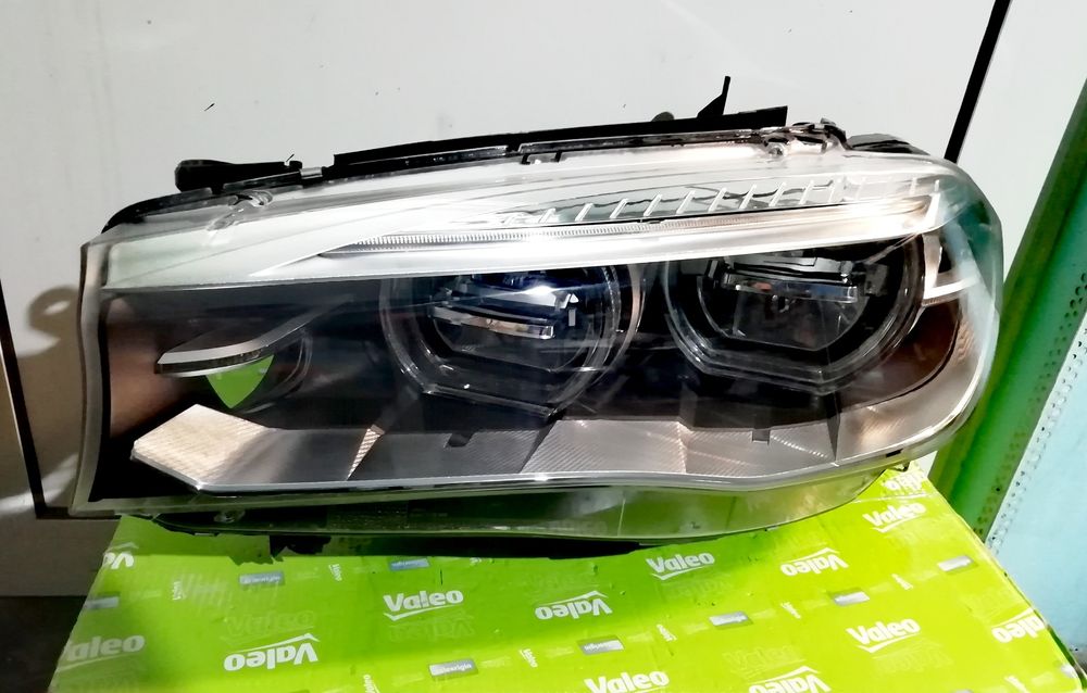 Фар Фарове за BMW X5 F15 X6 F16 X5M X6M / БМВ X5 Ф15 Х6 Ф16 Х5М Х6М.