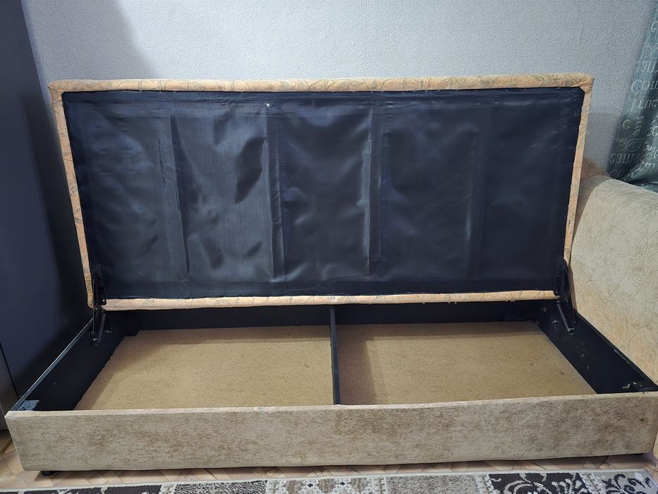 Продам софу б/у состоянии.