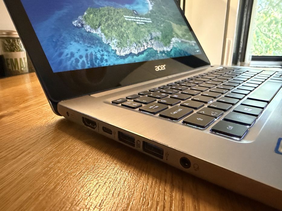 Laptop ultraportabil Full alluminium Acer Swift 3 (SF315-51) -i5-8250U
