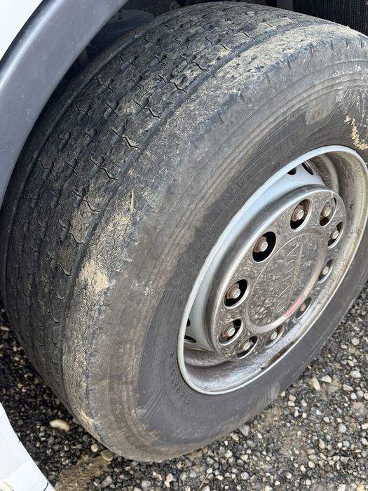 Camion Volvo euro 6 frigorific 460 cp 19ep