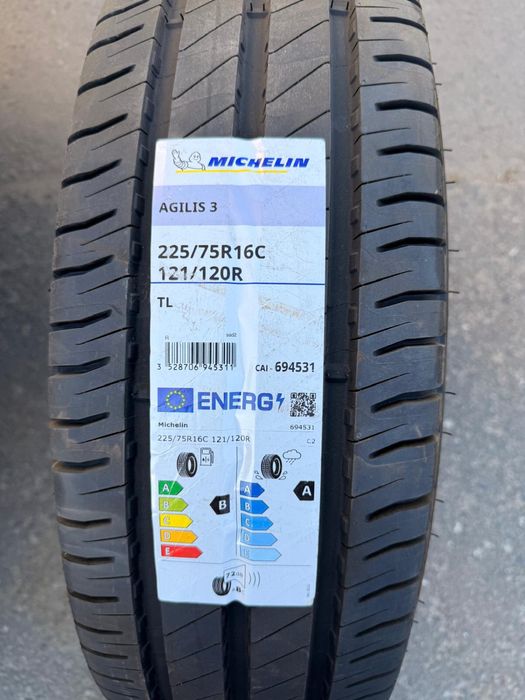 Vând 2 Anvelope Michelin Agilis 3 Noi 225/75R16C