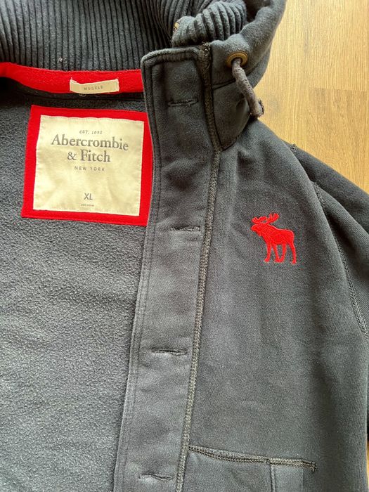 Яке на Abercrombie&Fitch