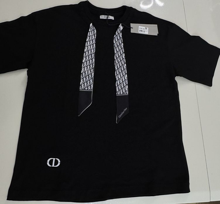 Dior-Чисто нова автентична дамска тениска М размер