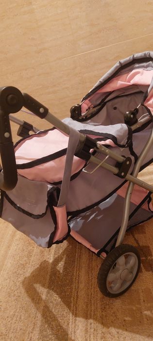 Коляска для кукол