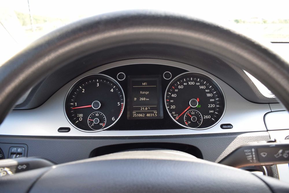 Volkswagen Passat berlina 2.0 TDI 140CP Automat unic propietar!