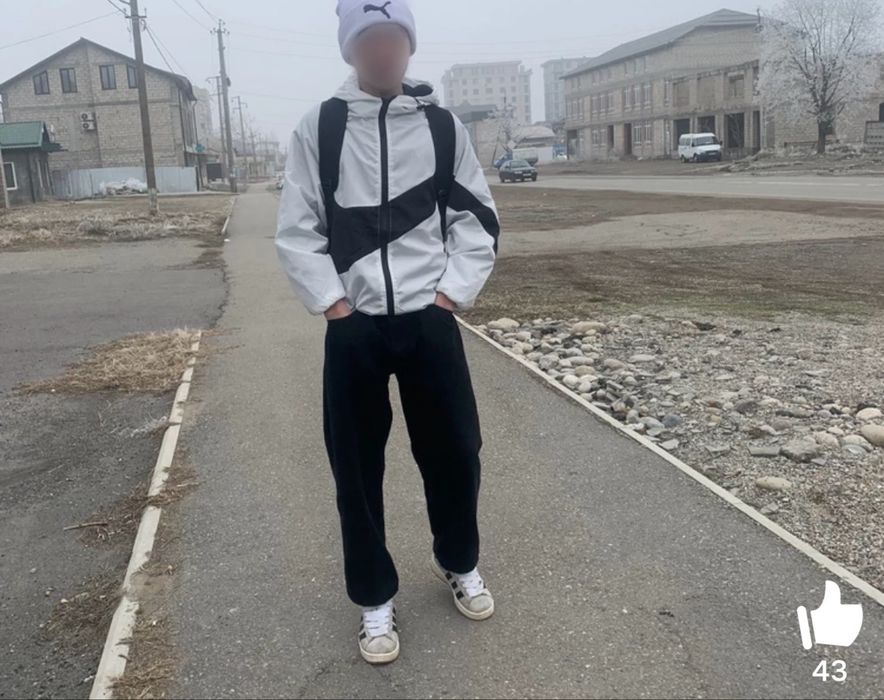 Ветровка спортивная