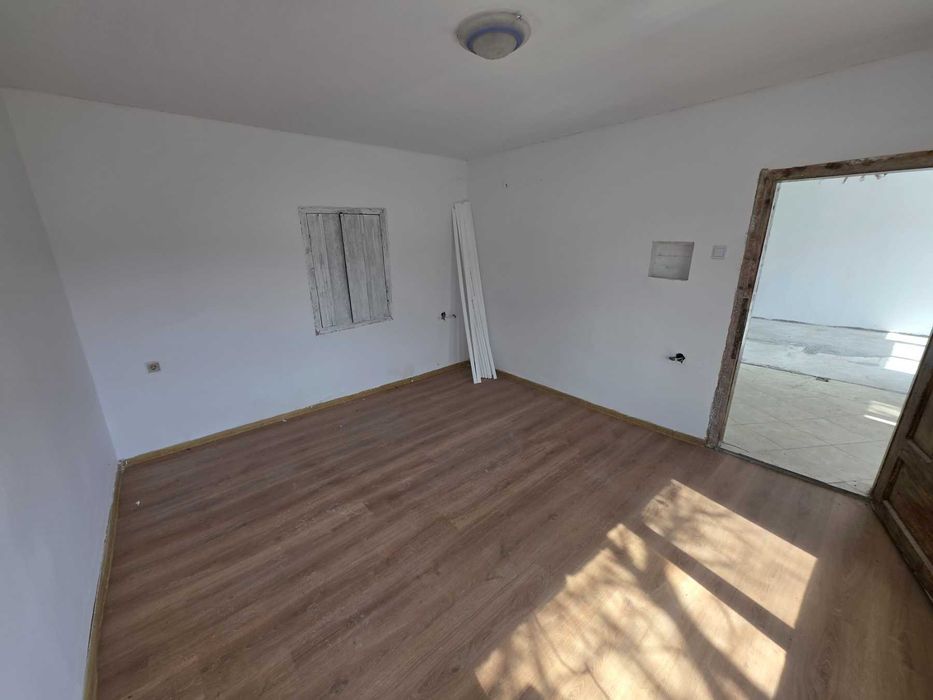 Едноетажна къща, кв. Бряг