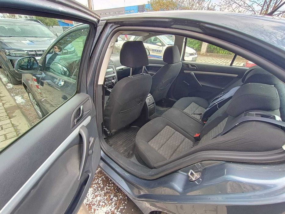 Skoda Octavia 2   2010   1.6 TDI – PREȚ MIC