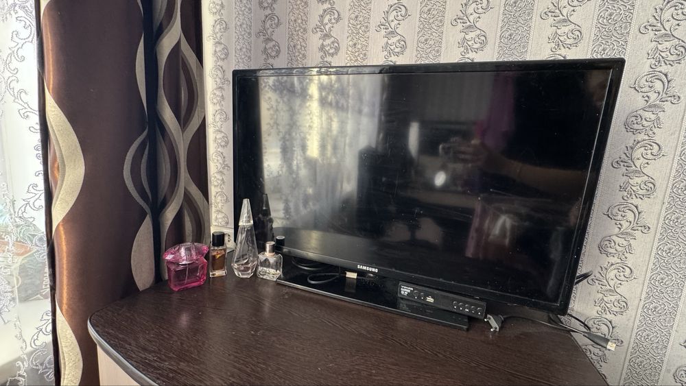 Телевизор самсунг