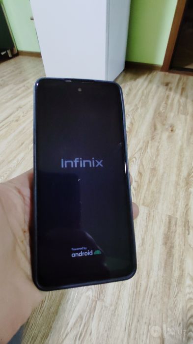 Infinix hot 40i 8/128