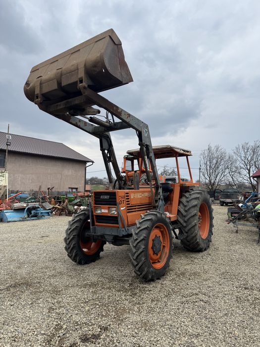 Vand tractor fiat 780dt cu incarcator
