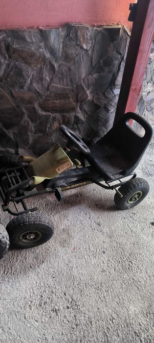 Vând cart de jucărie