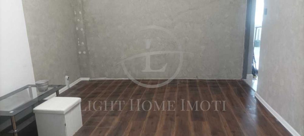 Продава се Тристаен апартамент в Пловдив, Тракия - 85 кв.м за 1596 €/кв.м - Снимка #1