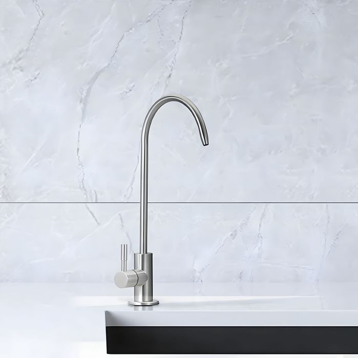 Чистая, щелочная и минеральная вода