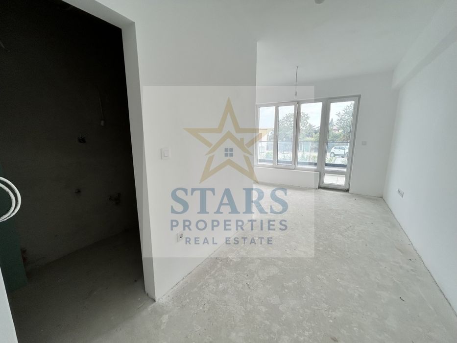 Продава се Къща в к.к. Св.Св. Константин и Елена - 210 кв.м за 1093 €/кв.м - Снимка #3