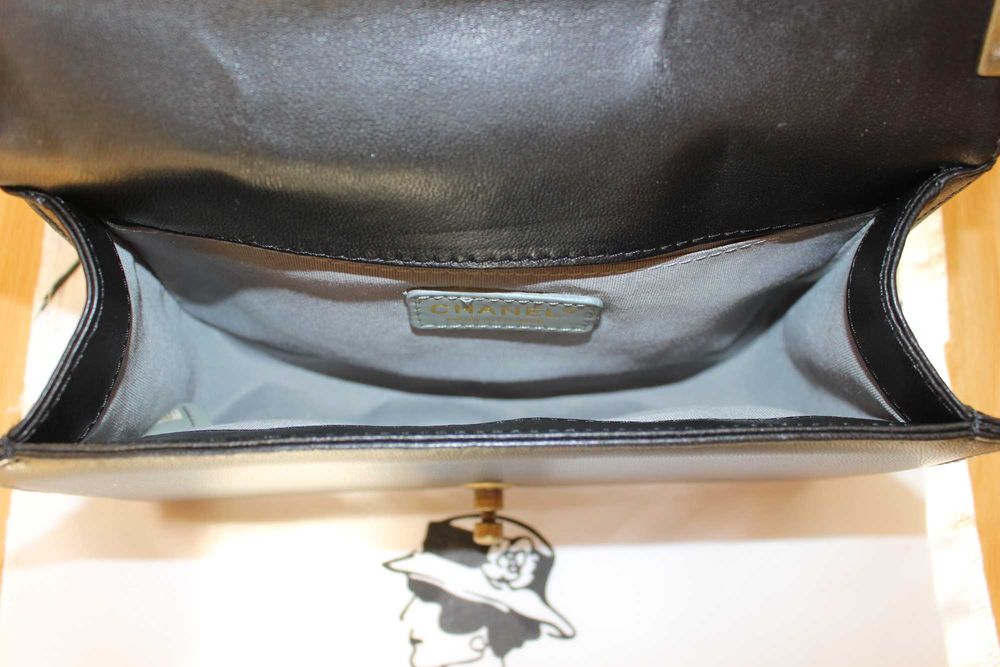 Дамска чанта Chanel Boy