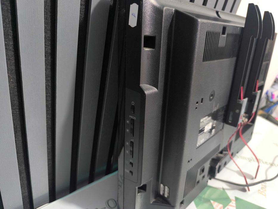 Televizor Sony KDL-22EX302 22 inch cu porturi multiple