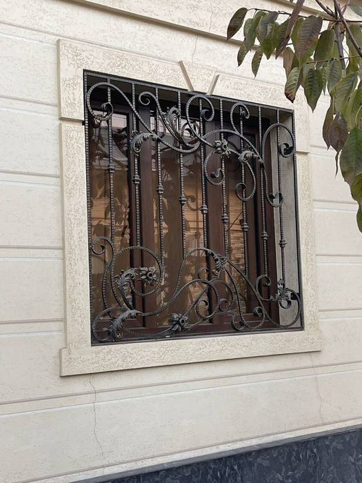 Reshotka naves perila ograjdeniya darvoza