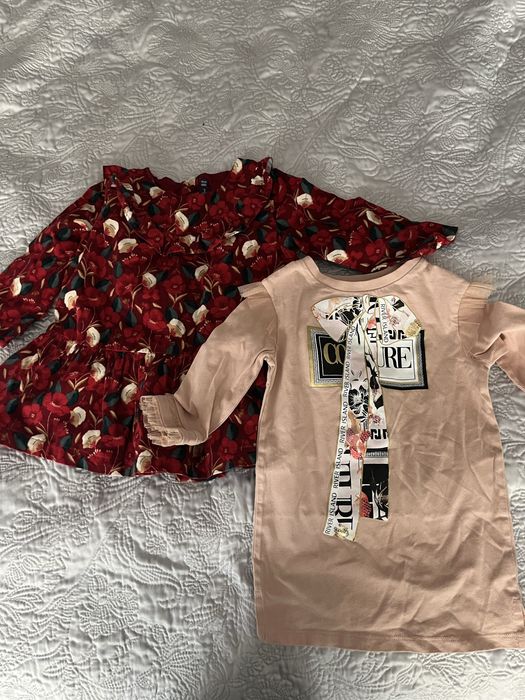 Малко хубави дрешки за момиченце