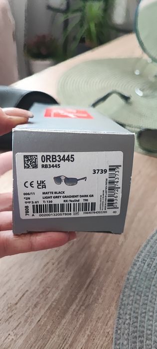 Ray Ban RB 3445 006/11 61