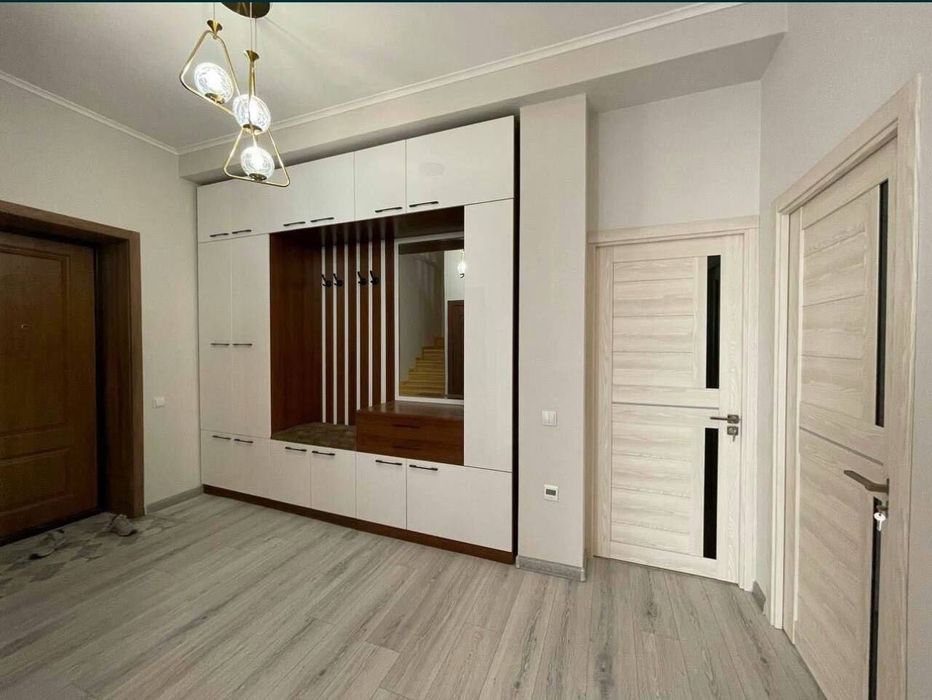 Parisien Продается 4 комнатная квартира ремонт Текстильный мост