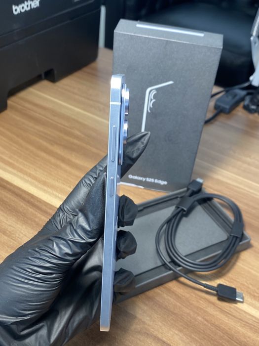 Samsung Galaxy S25 Edge• 512 GB • Icy Blue