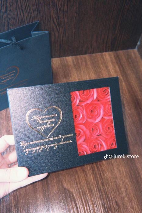 Кулон с жемчугом в ракушке