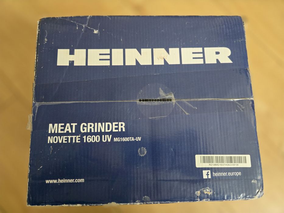 Masina de tocat carne Heinner Novette 1600W(sigilat)