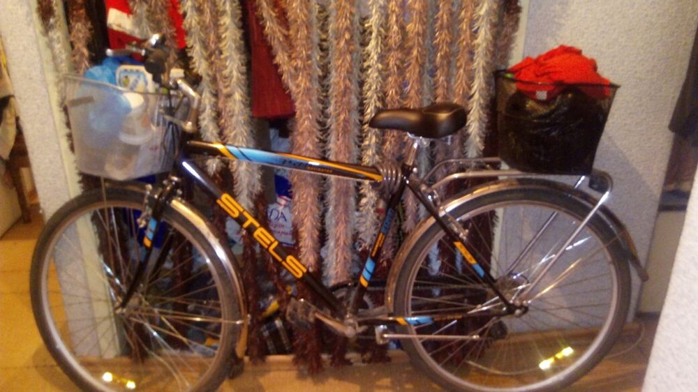 Продам велосипед скоростной Стелс .Колеса28.Семь скоро стей.Два багаж.