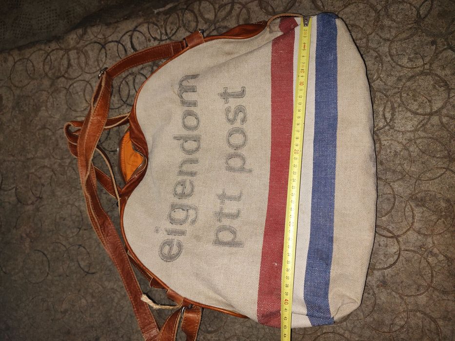 Genți din piele in stare buna