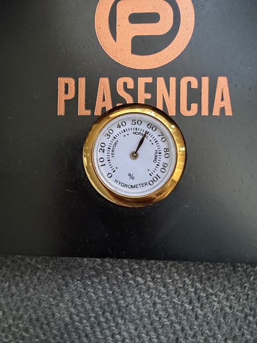 Хумидор за пури !!!