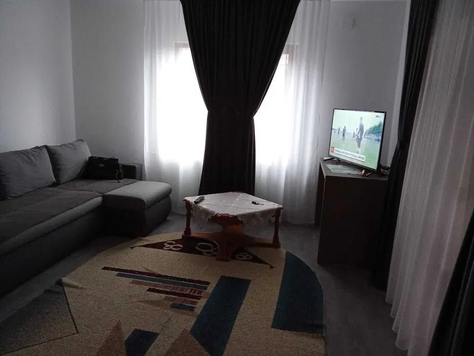 Casă cu teren 1.200 mp, panouri solare 3 kW – Soveja, Vrancea