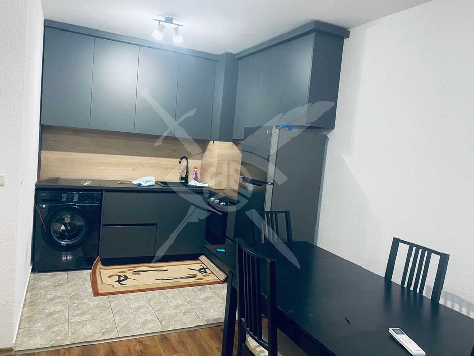 Дава се под наем Двустаен апартамент в София, Хладилника - 83 кв.м за 712.98 € - Снимка #3