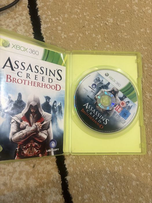 Xbox 360 + kinect+ 1 joystick+ 3 jocuri