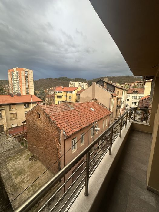 Продава се Тристаен апартамент в Дупница - 73 кв.м за 1028 €/кв.м - Снимка #5