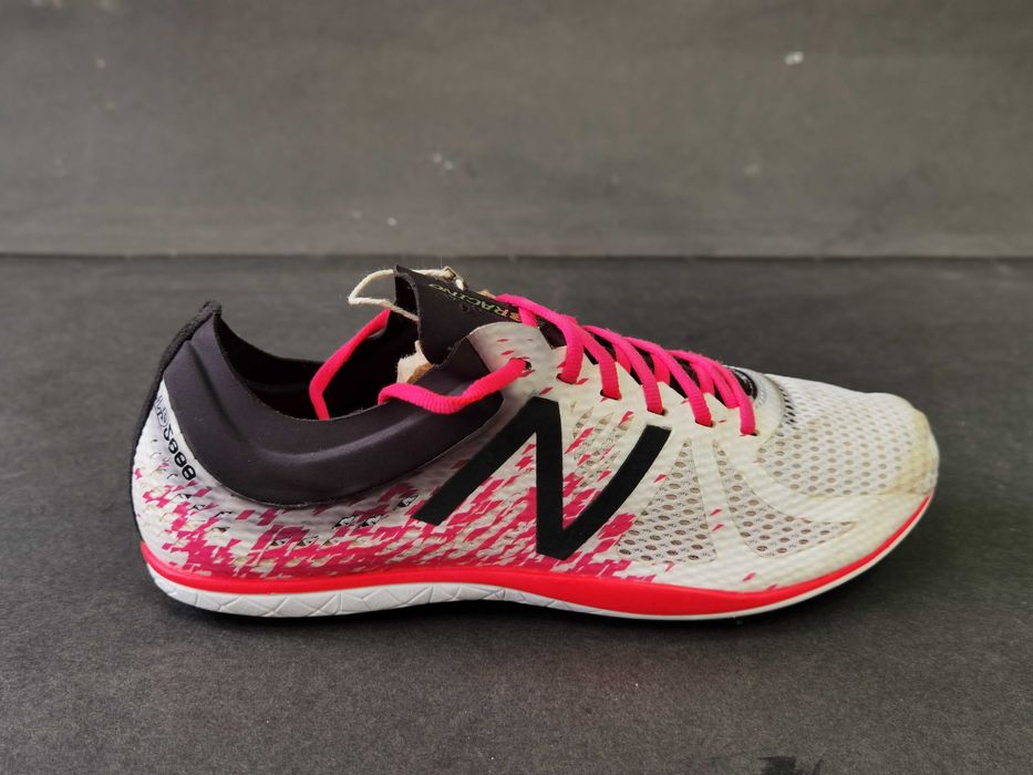 Adidasi  alergare cu tepi 38 39 NEW BALANCE Race munte crampoane  NOI