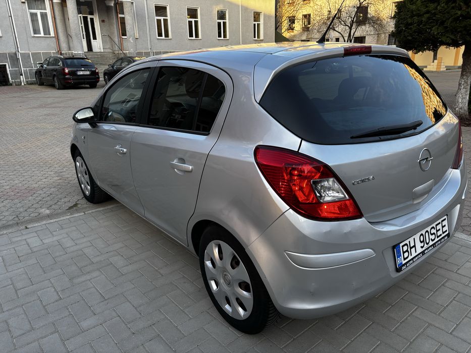 Opel Corsa 1.2 Benzina 2011 | 91k km REALI | AC | COSMO | Inmatriculat