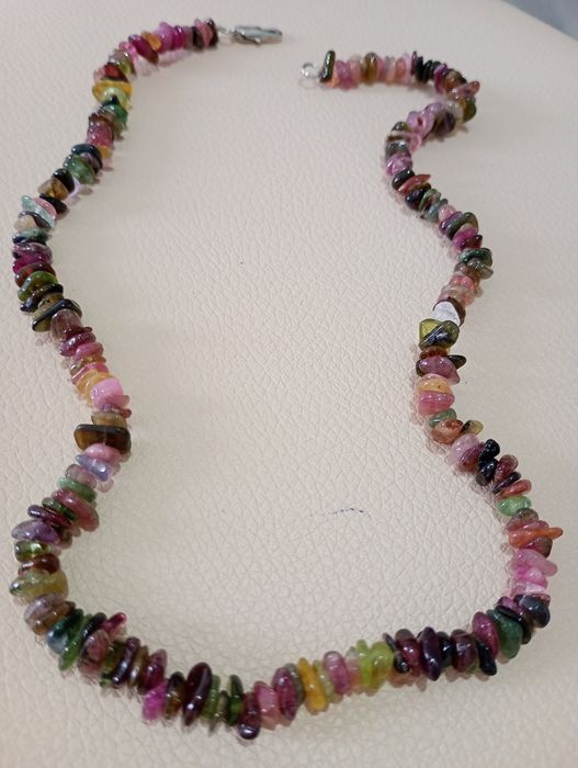 Бусы. Турмалин разноцветный