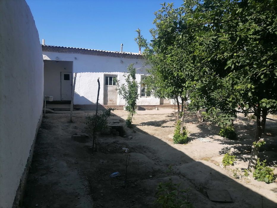 Уй сотилади 6,5 сотих