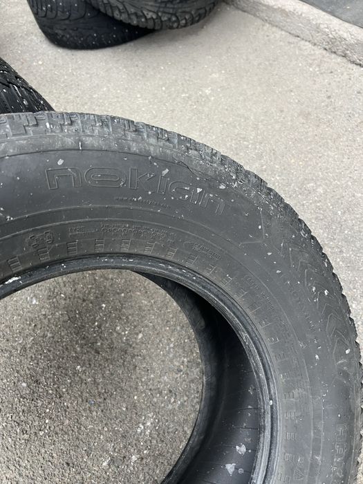 Зимнии шины колеса 17