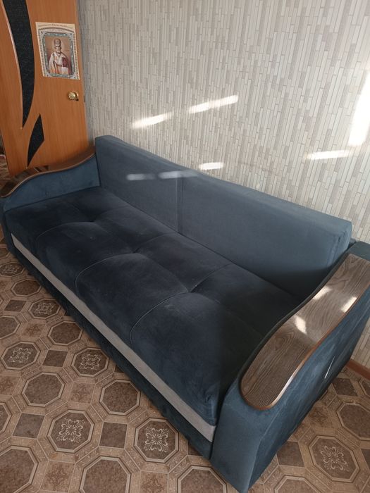 Продам Диван Самовывоз Срочно