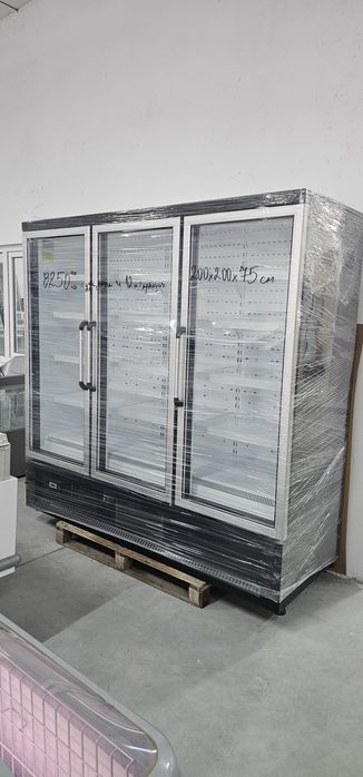 Крайстенна хладилна витрина 200х200х75см